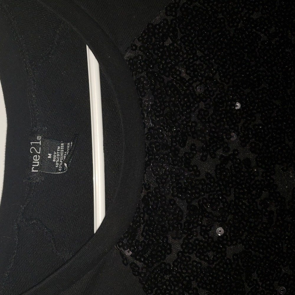 5/$20 Rue21 - Picture 2 of 3